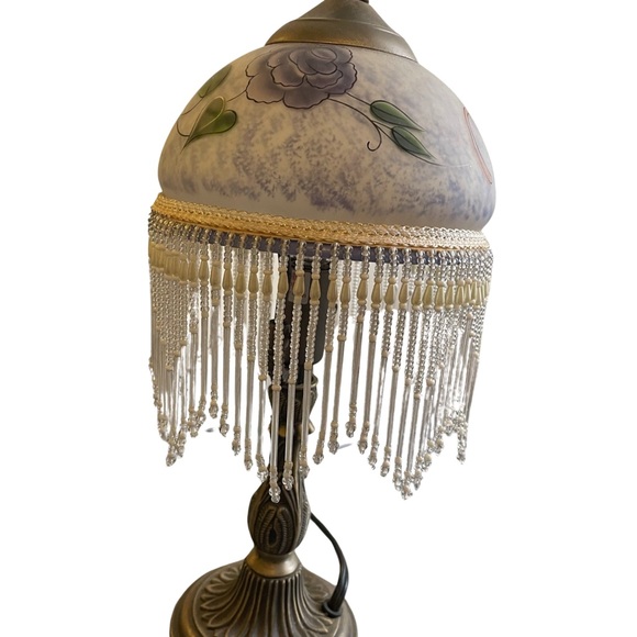 Vintage Hand Painted Rose Beaded Fringe Glass Shade Lamp Good Condition - Picture 1 of 9